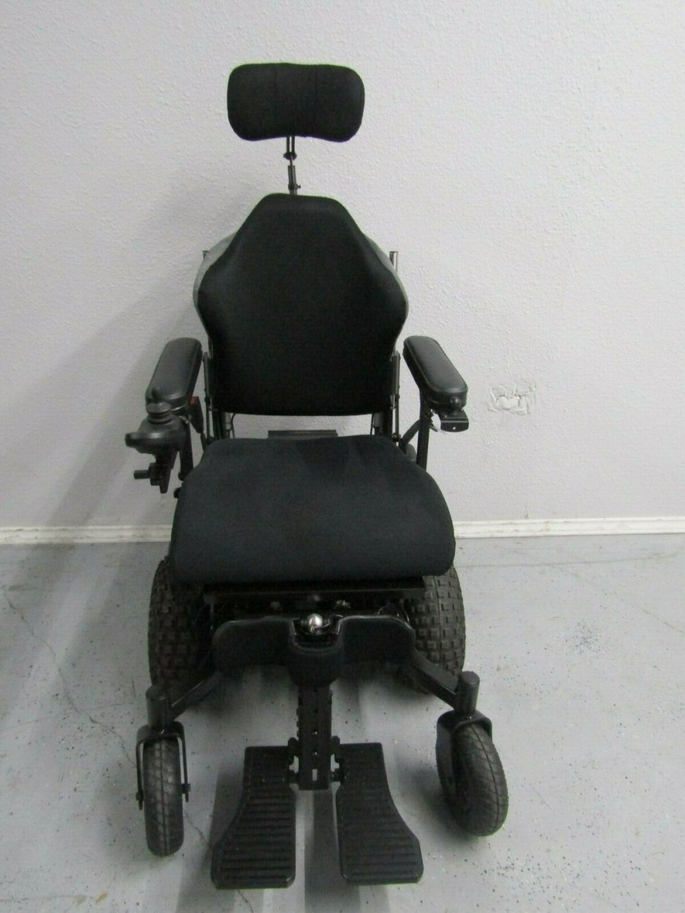 MAGIC MOBILITY Frontier V6 All Terrain MWD Electric Wheelchair - Image 3