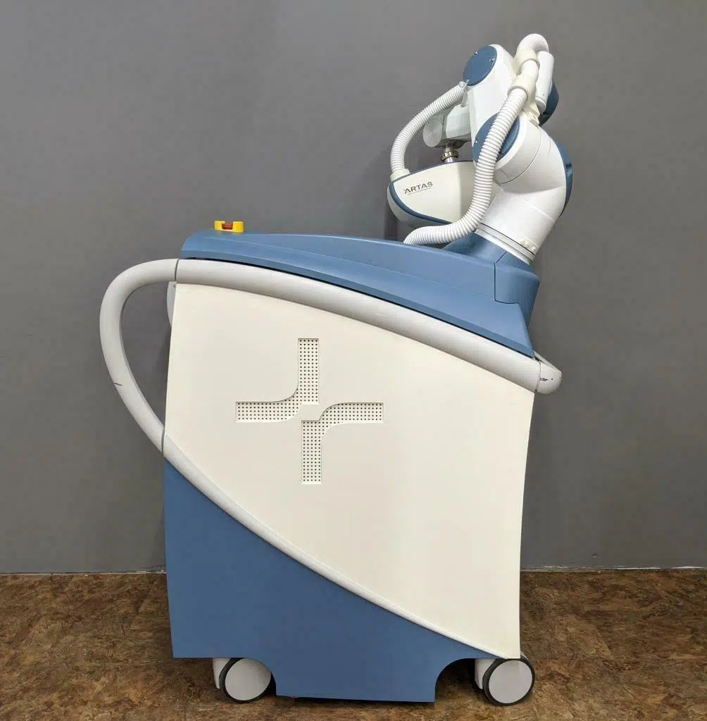ARTAS iX Robotic Hair Restoration System - Image 10