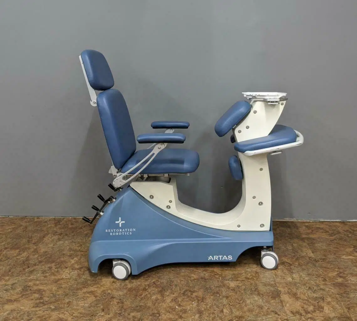 ARTAS iX Robotic Hair Restoration System - Image 8