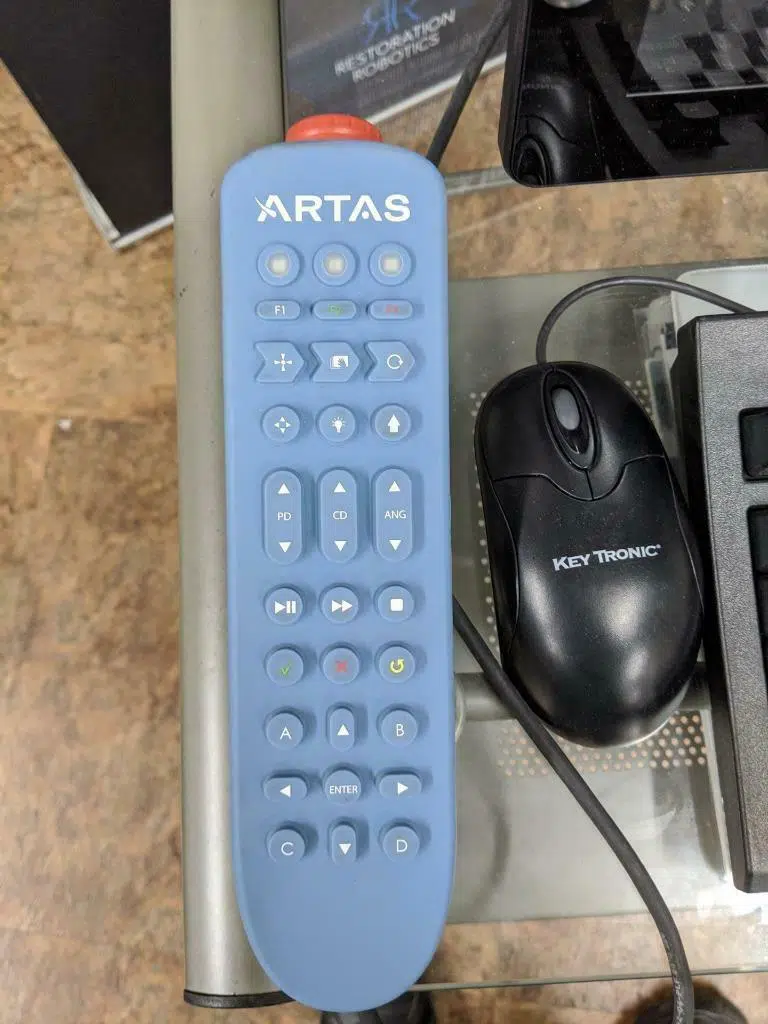 ARTAS iX Robotic Hair Restoration System - Image 7